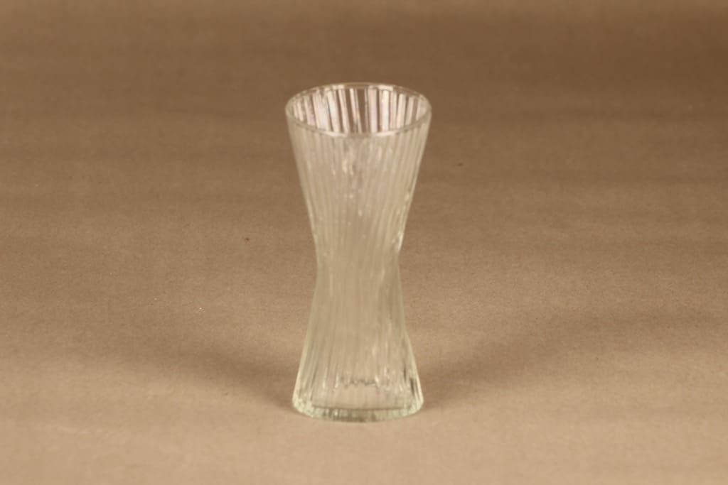 Nuutajärvi Vilja maljakko, kirkas, suunnittelija Oiva Toikka,