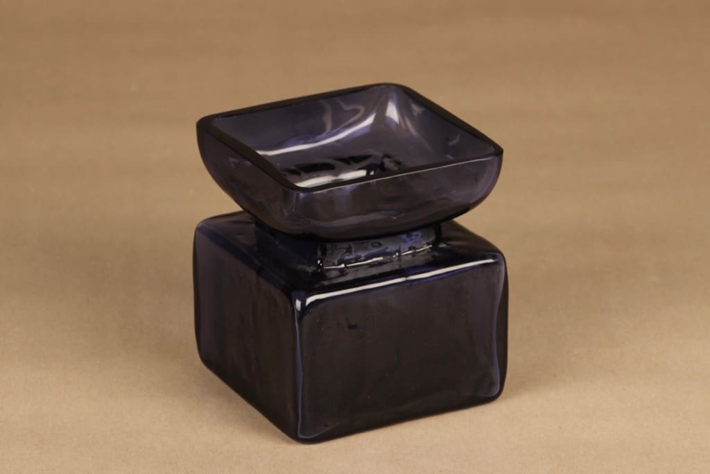 Riihimäen lasi Pala maljakko, tumma lila, suunnittelija Helena Tynell,