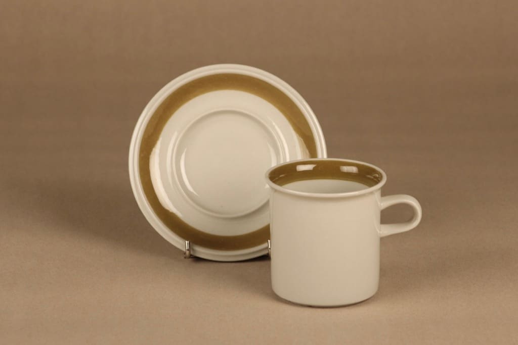 Arabia Oliivi kaakaokuppi, valkoinen, oliivinvihreä, suunnittelija Olga Osol, raitakoriste kuva 2