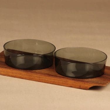 Nuutajärvi 1367 bowls and teak tray designer Saara Hopea