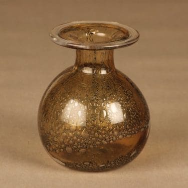 Nuutajärvi Vulcano maljakko, signeerattu, suunnittelija Heikki Orvola, signeerattu