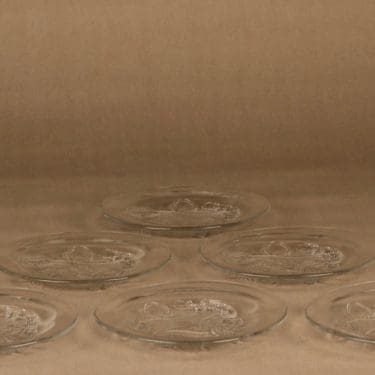 Nuutajärvi Pioni lautanen, 17.5 cm, suunnittelija Oiva Toikka, 17.5 cm