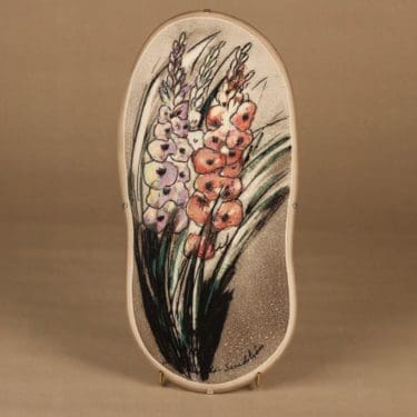 Arabia HLS seinätaulu, Hänelle, suunnittelija Heljä Liukko-Sundström, Hänelle, kukka