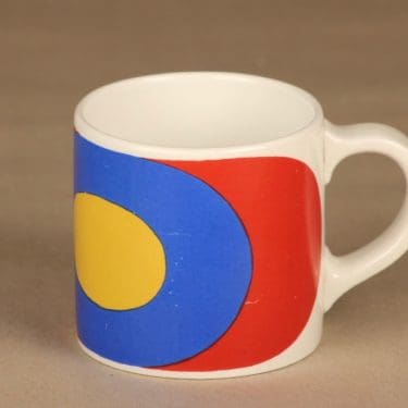 Arabia GOG Valpuri muki, sininen, punainen, vihreä, suunnittelija Gunvor Olin-Grönqvist, retro