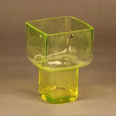 Riihimäen lasi Pultti vase, yellow designer Helena Tynell