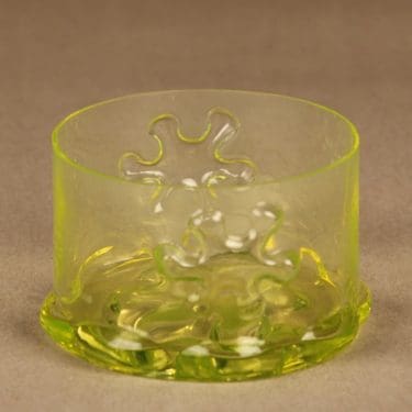 Riihimäen lasi Kasperi jälkiruokakulho, keltainen, suunnittelija Erkkitapio Siiroinen,