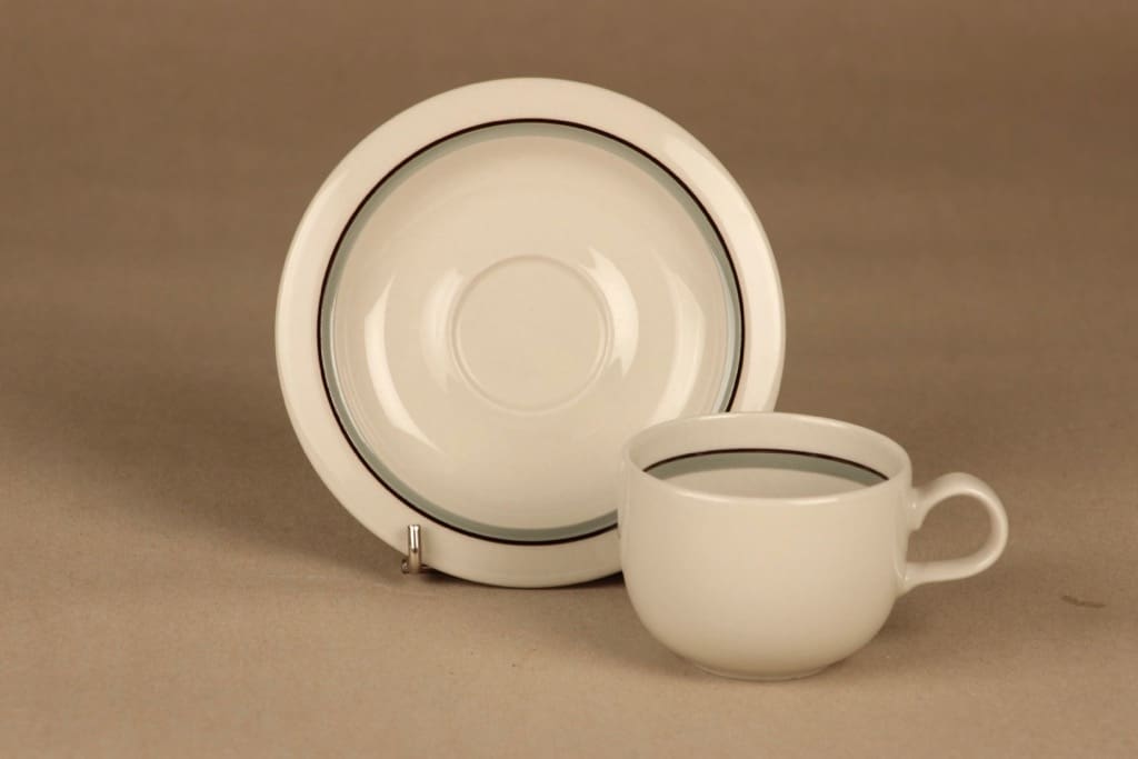 Arabia Airisto coffee cup and plates(2) designer Inkeri Leivo 3