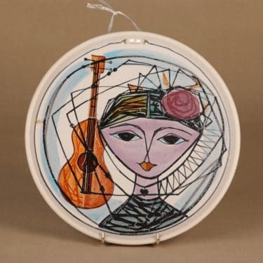 Kupittaan Savi seinälautanen, käsinmaalattu, suunnittelija Laila Zink, käsinmaalattu, signeerattu