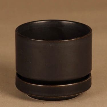 Arabia SN 1 kukkaruukku, musta, suunnittelija Richard Lindh,