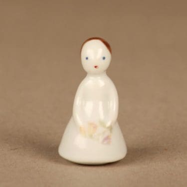 Arabia figuuri, tyttö, suunnittelija Friedl Holzer-Kjellberg, tyttö