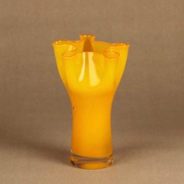 Nuutajärvi Poimu maljakko, signeerattu, suunnittelija Inkeri Toikka, signeerattu