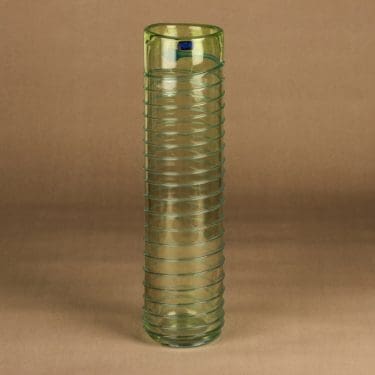 Nuutajärvi Pro Arte taidelasi, Trombi, suunnittelija Tiina Nordström, Trombi, signeerattu