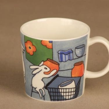 Arabia Teema muki, shoppailijapuput, suunnittelija Heljä Liukko-Sundström, shoppailijapuput, Pupu-aihe