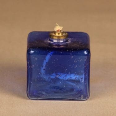 Nuutajärvi Noppa öljylyhty, signeerattu, suunnittelija Kerttu Nurminen, signeerattu