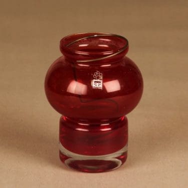 Riihimäen lasi Tuikku kynttilälyhty, Välkky, suunnittelija Tamara Aladin, Välkky