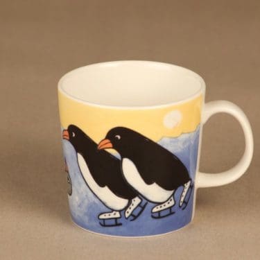 Arabia Teema muki, Hupsista!, suunnittelija Heljä Liukko-Sundström, Hupsista!, 3 dl, pingviini