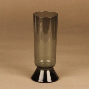 Nuutajärvi 1428 vase, gray designer Kaj Franck