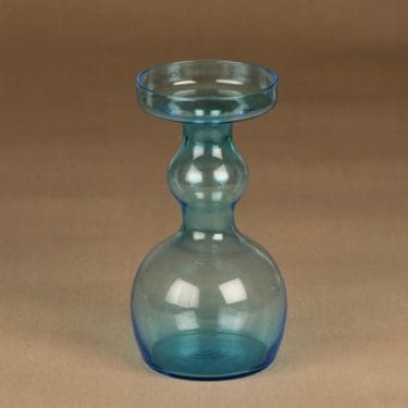 Nuutajärvi maljakko, vaaleansininen, suunnittelija Oiva Toikka,