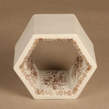 Arabia Hexagon taidekeramiikkaesine suunnittelija Brut Bryk