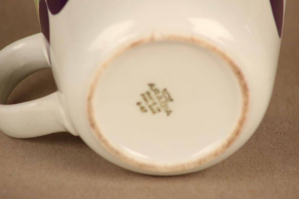 Arabia Pomona Luumu muki, 30 cl, suunnittelija Raija Uosikkinen, 30 cl kuva 3