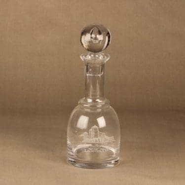 Nuutajärvi Linna karahvi, Olavinlinna, suunnittelija Oiva Toikka, Olavinlinna