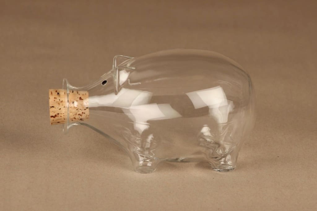 Iittala Napsu karahvi, 0.65 l, suunnittelija Valto Kokko, 0.65 l, possu