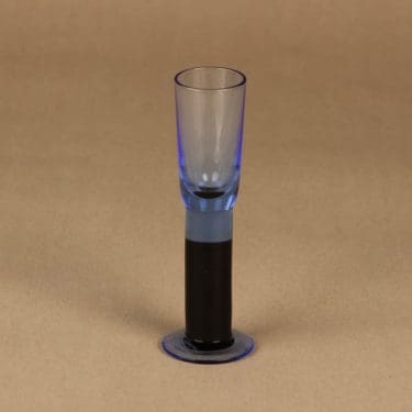 Nuutajärvi Lampi snapsilasi, signeerattu, suunnittelija Kerttu Nurminen, signeerattu