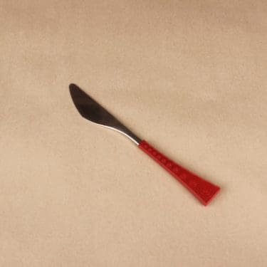 Hackman Colorina veitsi, tummanpunainen, suunnittelija Nanny Still,