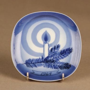 Arabia joululautanen, 1964, suunnittelija Gunvor Olin-Grönqvist, 1964, serikuva