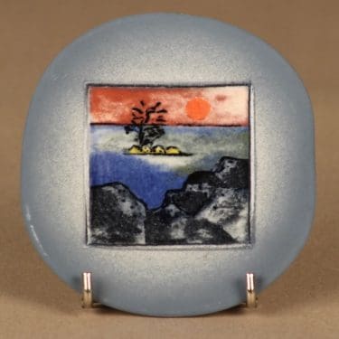 Arabia HLS seinälautanen, Merimaisema, suunnittelija Heljä Liukko-Sundström, Merimaisema, pieni, serikuva