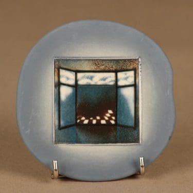 Arabia HLS seinälautanen, Avoin ihminen, suunnittelija Heljä Liukko-Sundström, Avoin ihminen, pieni, serikuva