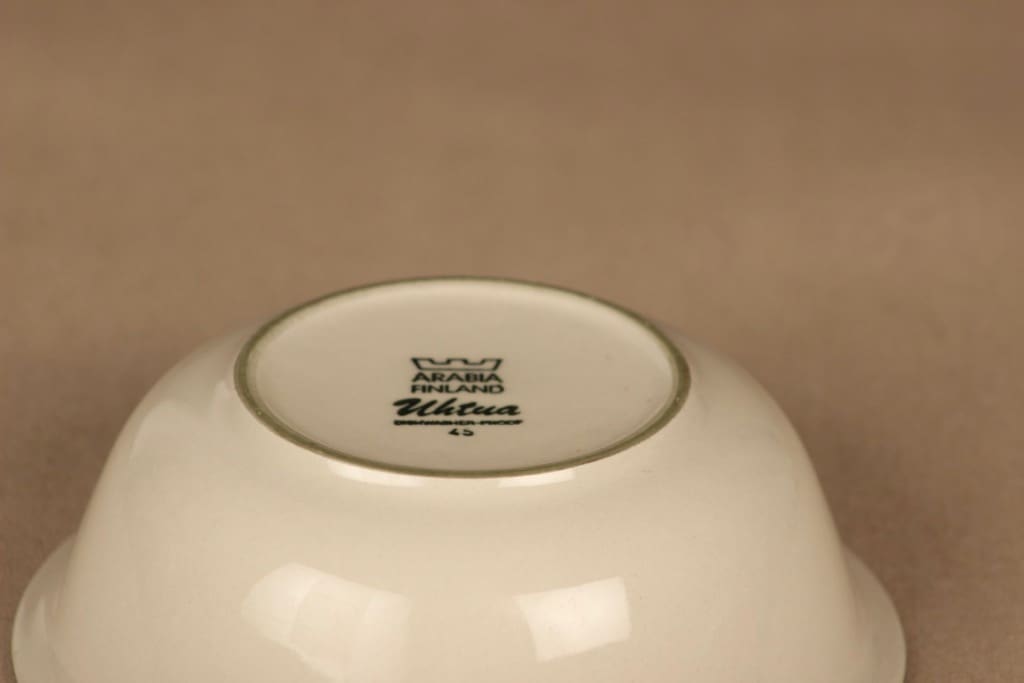 Arabia Uhtua aamiaiskulho, suunnittelija Inkeri Leivo, raitakoriste kuva 2