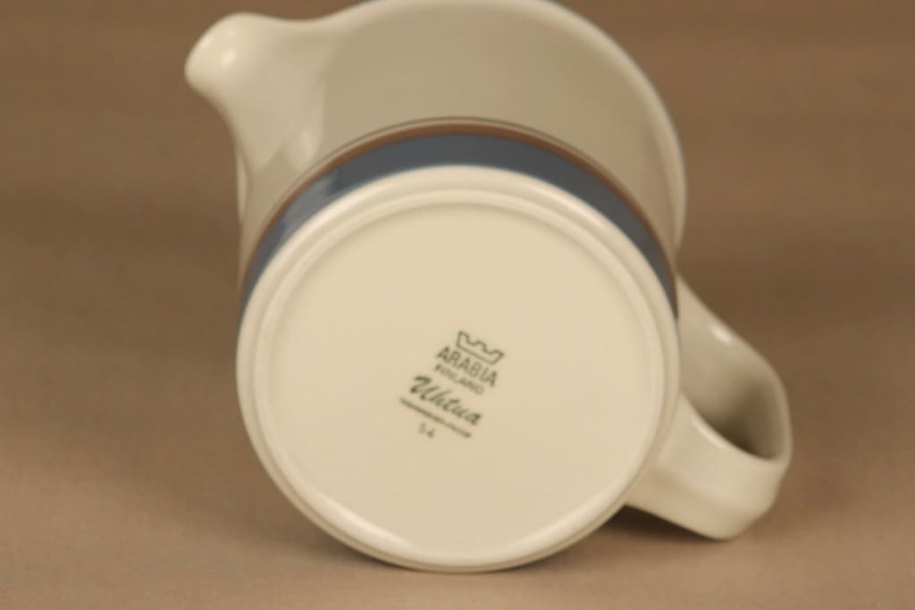 Arabia Uhtua kaadin, 1.1 l, suunnittelija Inkeri Leivo, 1.1 l, raitakoriste kuva 2