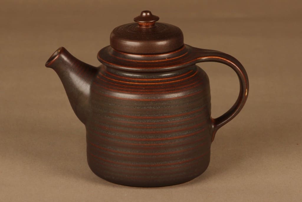 Arabia Mahonki teekaadin, 1 l, suunnittelija Göran Bäck, 1 l, matta