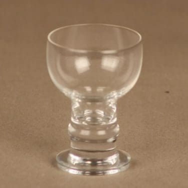 Nuutajärvi Herttua snapsilasi, 4 cl, suunnittelija Heikki Orvola, 4 cl