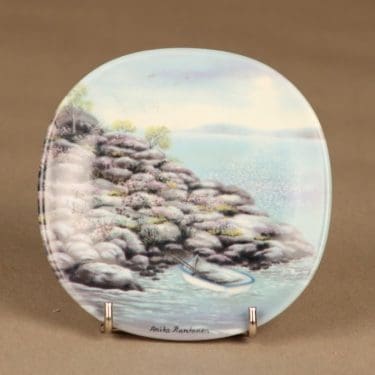 Arabia seinälautanen, Kesän tuulet saaristossa, suunnittelija Anita Rantanen-Siewers, Kesän tuulet saaristossa