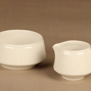 Arabia Pitsi sokerikko ja kermakko, valkoinen, suunnittelija Raija Uosikkinen, serikuva