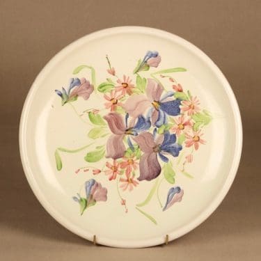 Kupittaan savi seinälautanen, käsinmaalattu, suunnittelija Raili Suvanto, käsinmaalattu, signeerattu