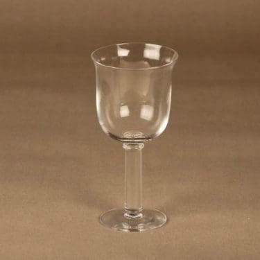 Nuutajärvi Arctica punaviinilasi, kirkas, suunnittelija Inkeri Leivo,