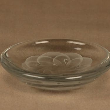 Nuutajärvi taidelasi, kirkas, suunnittelija ,