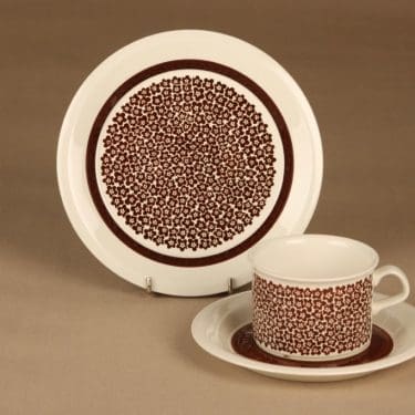 Arabia Faenza kukka teekuppi ja lautaset(2), ruskea, suunnittelija Inkeri Seppälä, serikuva, kukka
