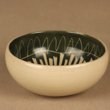 Arabia Siena kulho, raaputuskoriste, suunnittelija Raija Uosikkinen, raaputuskoriste, käsin raaputettu