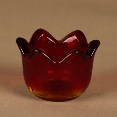 Iittala Tulip tuikkulyhty, punainen, suunnittelija Jorma Vennola,