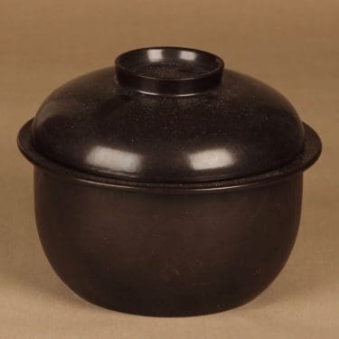 Arabia uunipata, ruskea, suunnittelija Tapio Yli-Viikari,