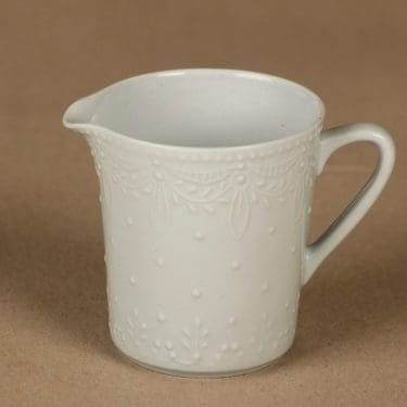 Arabia Stockmann 100 v kermakko, vaaleansininen, suunnittelija , kohokuvio