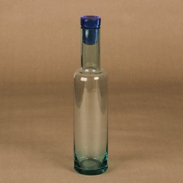 Nuutajärvi Lampi karahvi, korkilla, suunnittelija Kerttu Nurminen, korkilla, Pro Arte, signeerattu