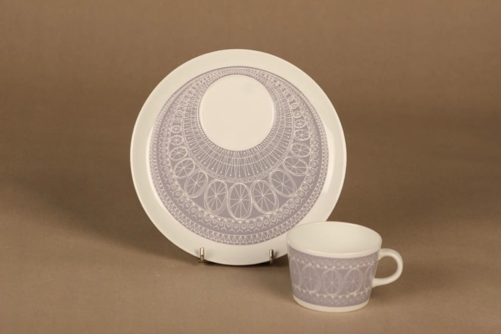 Arabia Susan Tv-setti, vaalea lila, suunnittelija Gunvor Olin-Grönqvist, serikuva kuva 2