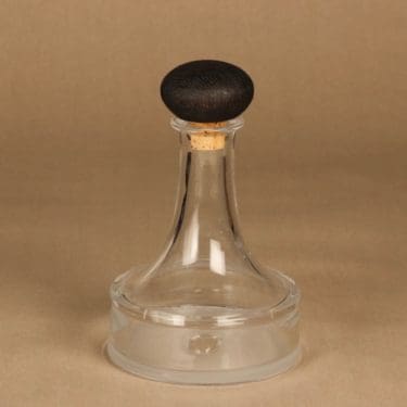 Iittala Kapteenin pöytä karahvi, tilaustyö, suunnittelija Tapio Wirkkala, tilaustyö, signeerattu