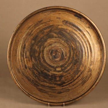 Savitorppa tarjoilulautanen, signeerattu, suunnittelija Holger Granbäck, signeerattu