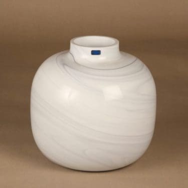 Nuutajärvi Pro Arte maljakko, signeerattu, suunnittelija Kerttu Nurminen, signeerattu